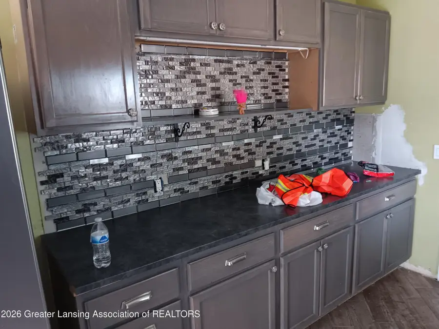 1901 W Holmes Road, Lansing, MI 48910 - #3
