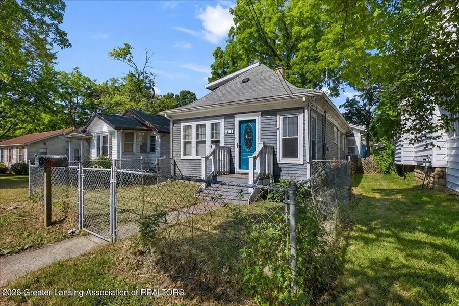 312 S Hayford Avenue, Lansing, MI 48912 - #2