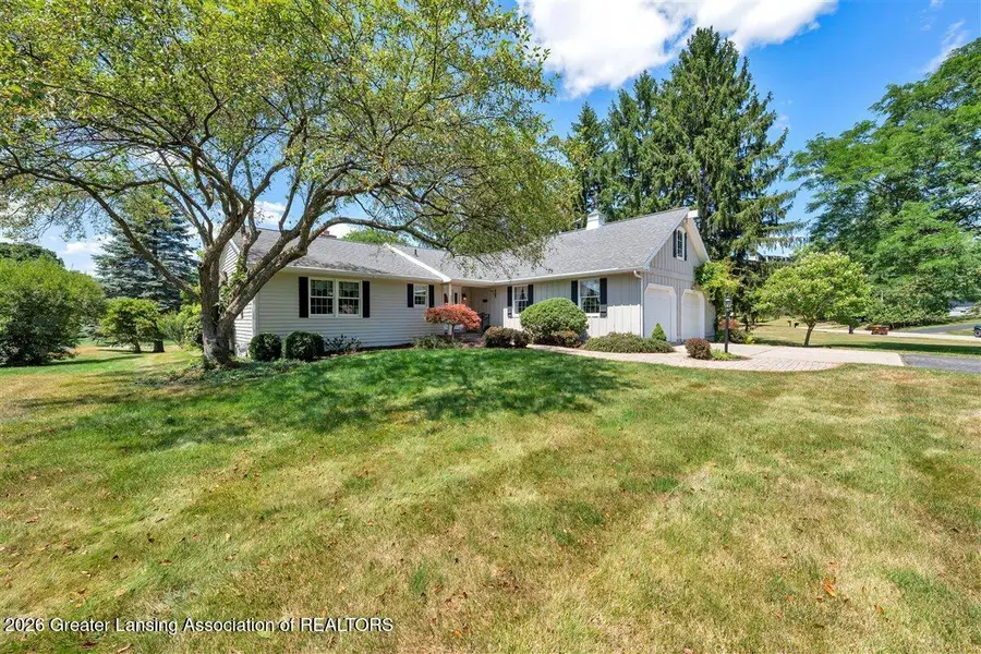 1212 E Geneva Drive, Dewitt, MI 48820 - #3
