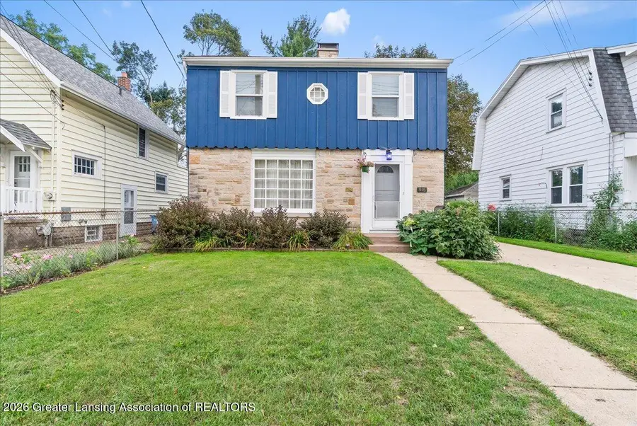 915 W Barnes Avenue, Lansing, MI 48910 - #2