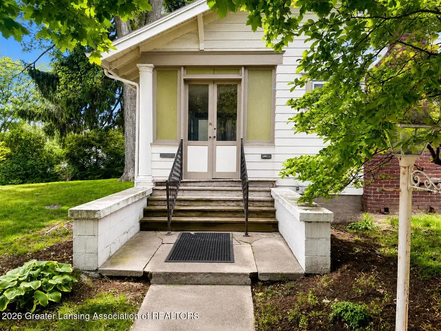 922 E Michigan Avenue, East Lansing, MI 48823 - #2
