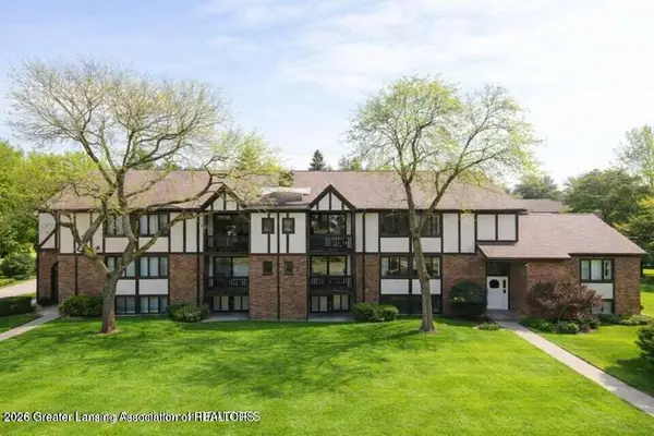 6160 Innkeepers Court #57, East Lansing, MI 48823