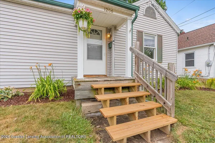 1206 Loraine Avenue, Lansing, MI 48910 - #3