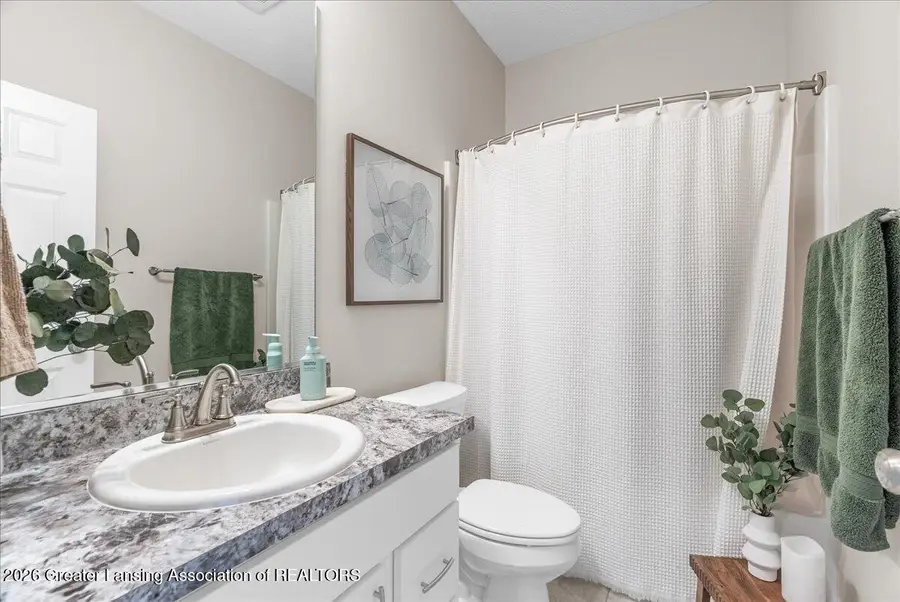 3320 Hamlet Circle #7, East Lansing, MI 48823 - #3