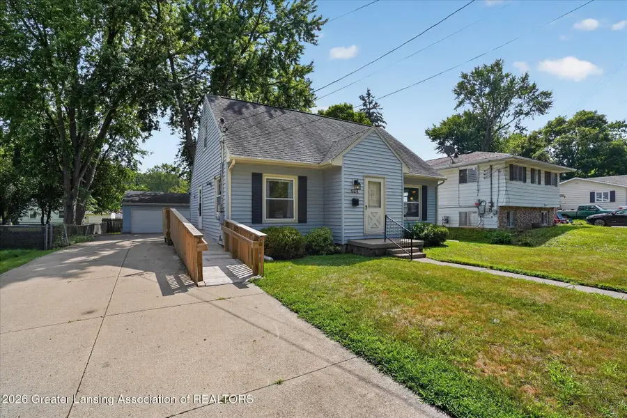 624 Julia Street, Lansing, MI 48910 - #2