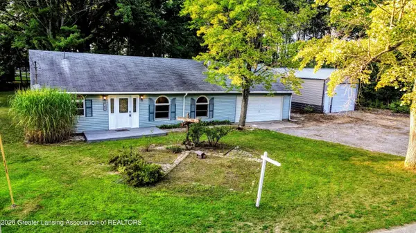 105 Algon Drive, Houghton Lake, MI 48629