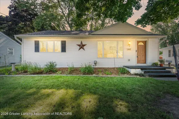 3437 Schlee Street, Lansing, MI 48910