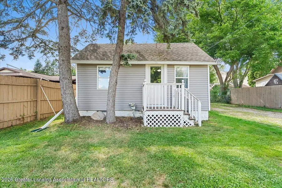 304 S Whittemore Street, Saint Johns, MI 48879 - #3
