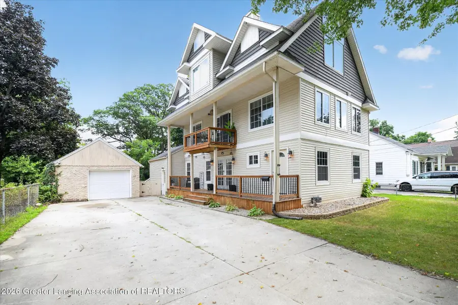 1330 N Adams Street, Owosso, MI 48867 - #2
