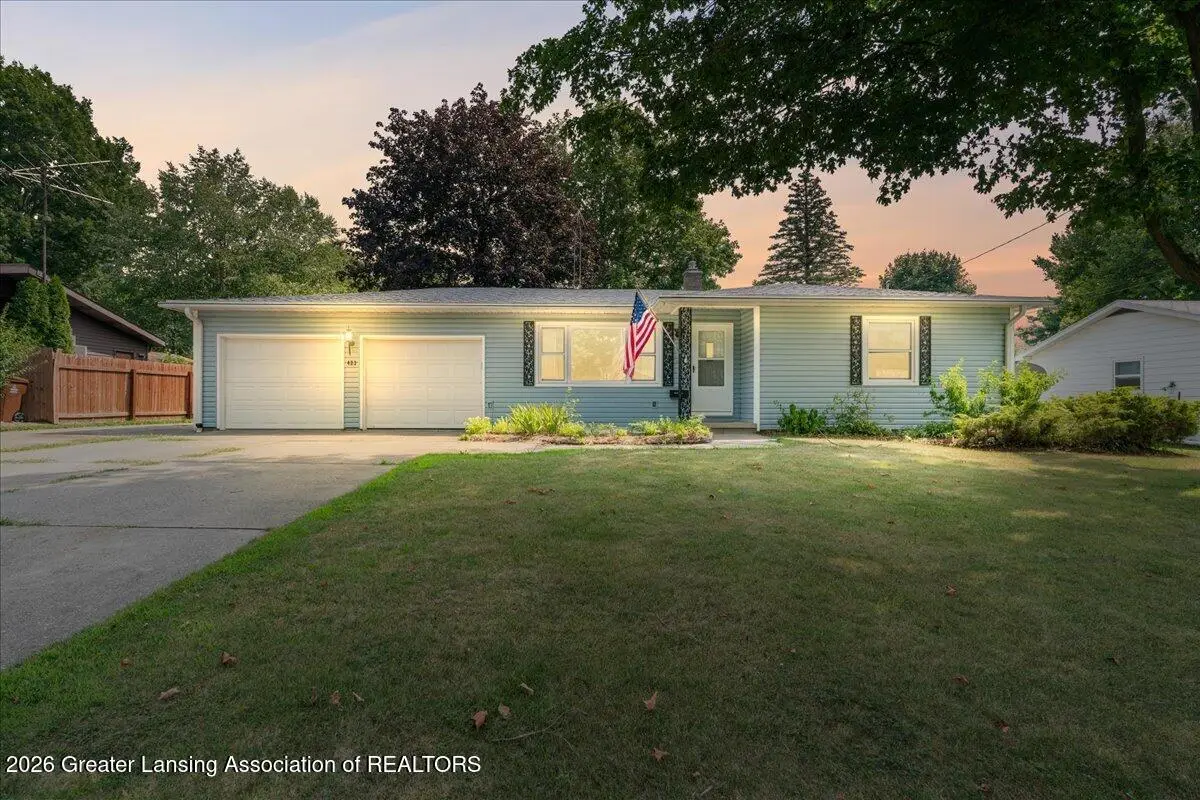 423 W Cherry Street, Mason, MI 48854 - #1
