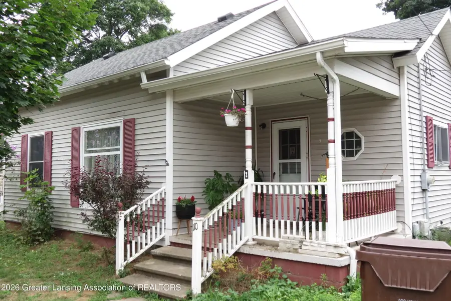 110 E Clinton Street, Ovid, MI 48866 - #2