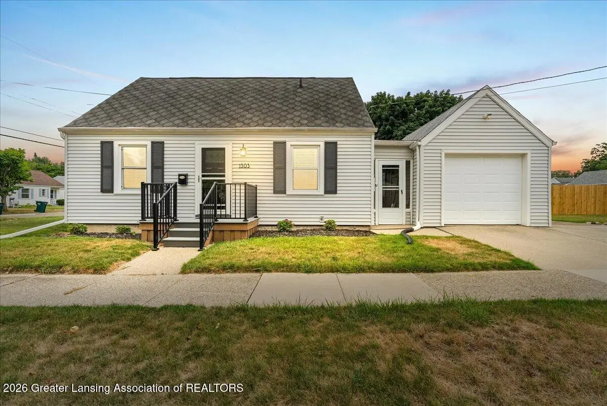 1303 Kelsey Avenue, Lansing, MI 48910 - #1