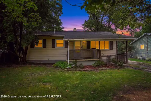 1002 Dornell Avenue, Lansing, MI 48910