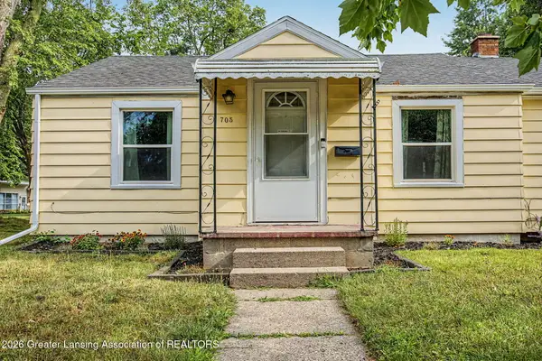 705 Ridgewood Avenue, Lansing, MI 48910