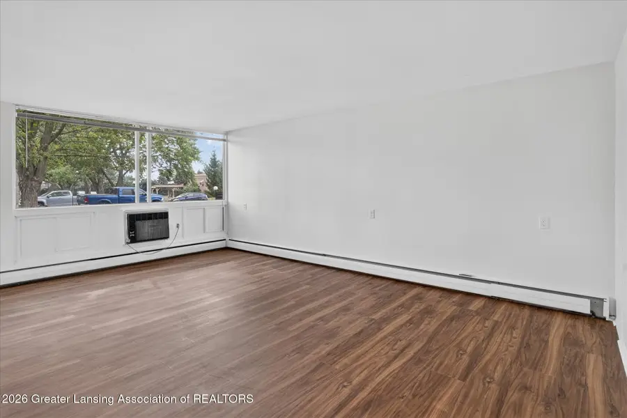 1043 Kimberly Drive #4, Lansing, MI 48912 - #2
