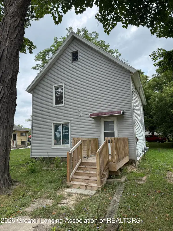 1054 N Cedar Street, Lansing, MI 48906