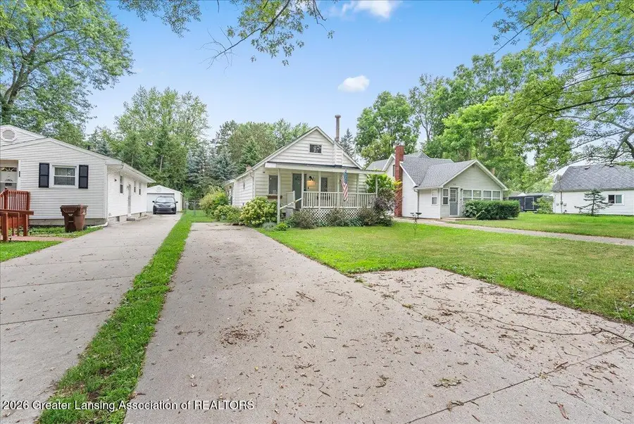211 N Deerfield Avenue, Lansing, MI 48917 - #3