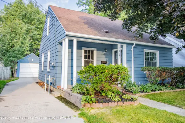 2605 Forest Avenue, Lansing, MI 48910