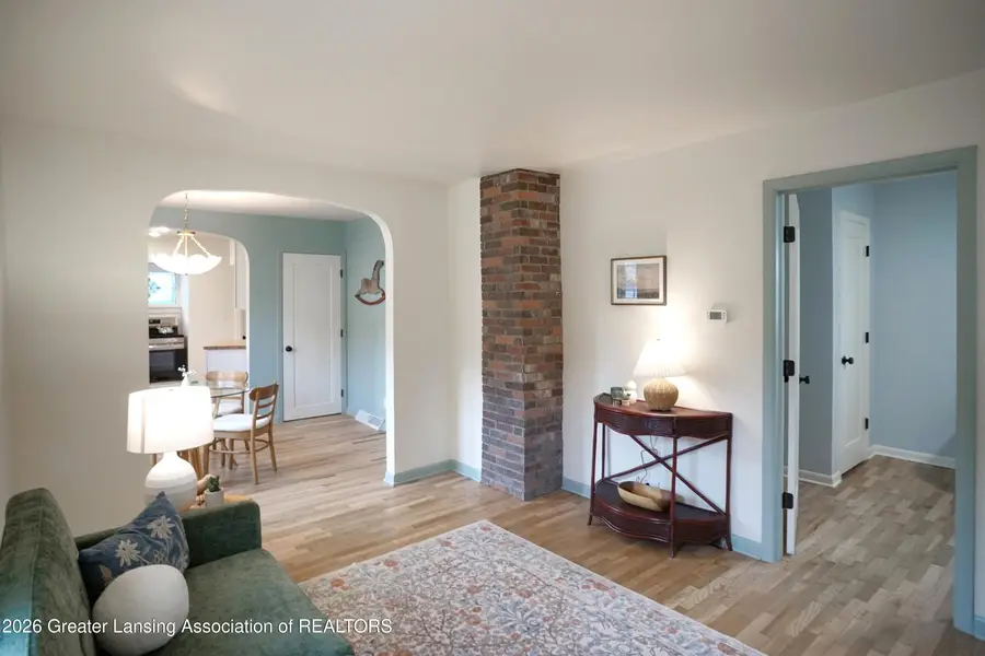 819 Cawood Street, Lansing, MI 48915 - #3