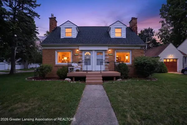 2001 Devonshire, Lansing, MI 48910