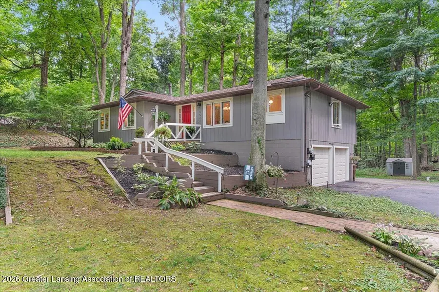 6521 W Galway Circle, Dimondale, MI 48821 - #3