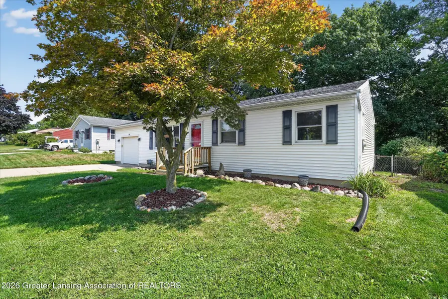 96 Bouck Avenue, Grand Ledge, MI 48837 - #2