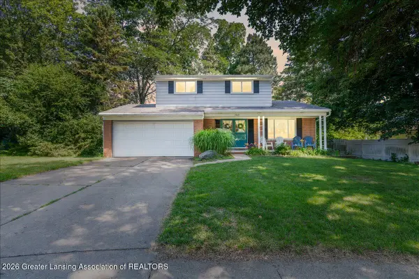 2709 Greenbriar Avenue, Lansing, MI 48912