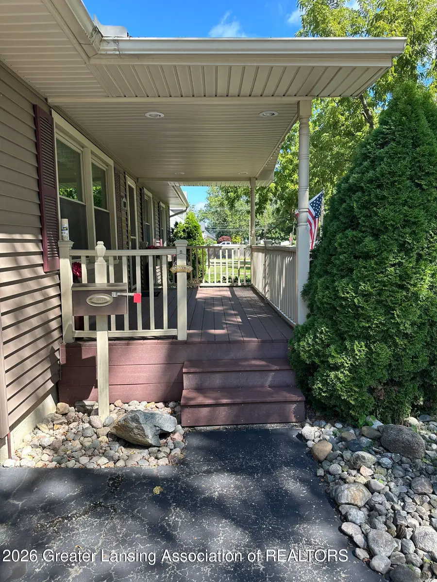 810 S Church Street, Saint Johns, MI 48879 - #2