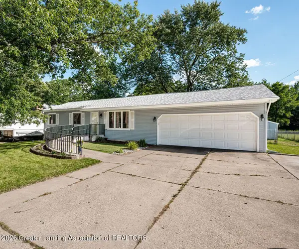 1415 Pierce Road, Lansing, MI 48910