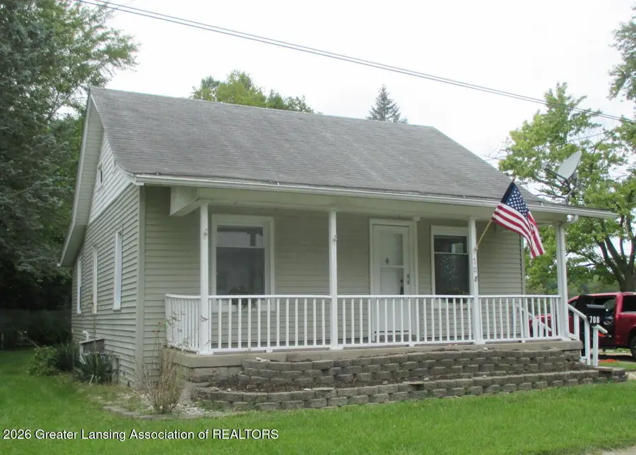 708 Green Street, Grand Ledge, MI 48837 - #2