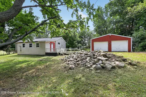 1600 Decamp Road, Stockbridge, MI 49285