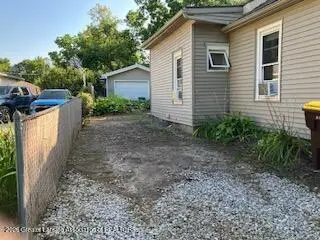 314 W Main Street, Grand Ledge, MI 48837 - #3
