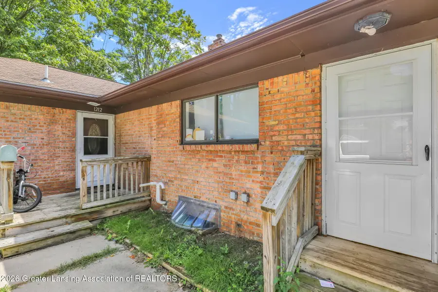 1210 Blake Avenue, Lansing, MI 48912 - #2