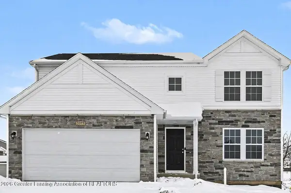1100 Woodridge Drive, St. Johns, MI 48879