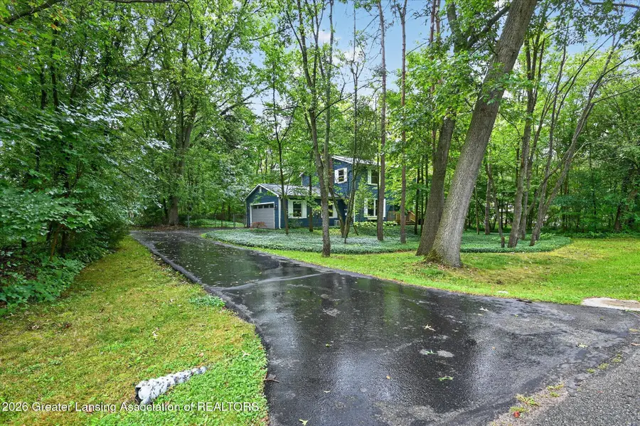 5705 Lakeview Drive, Perry, MI 48872 - #2