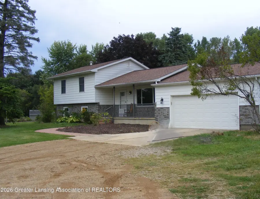 9847 Kinneville Road, Eaton Rapids, MI 48827 - #2