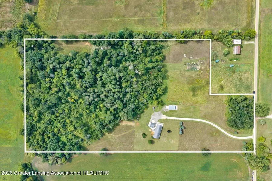 11791 W Roggy Road, Sumner, MI 48889 - #2