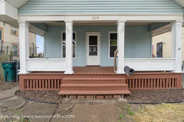 1809 Maplewood Avenue, Lansing, MI 48910