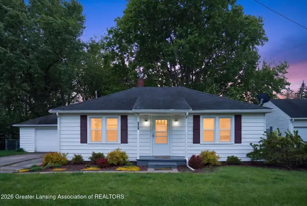727 Center Street, Mason, MI 48854