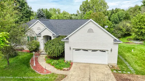4155 Dexter Trail, Stockbridge, MI 49285