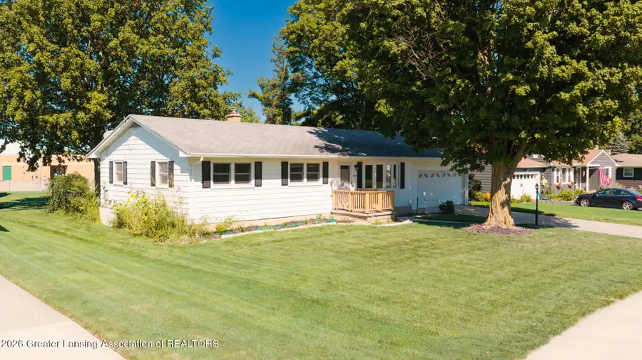 7520 Williamsburg Road, Lansing, MI 48917 - #2