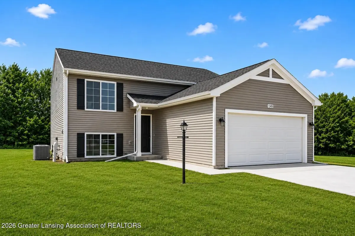 792 Saint Andrews Drive, Eaton Rapids, MI 48827 - #1