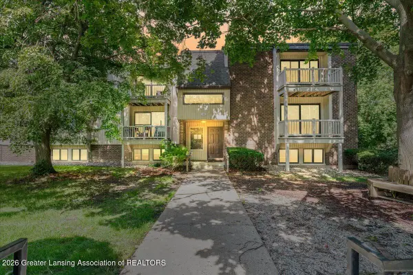 500 Woodingham Drive #9, East Lansing, MI 48823