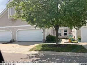 2415 N Aurelius Road #14, Holt, MI 48842