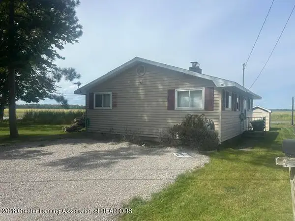 305 Lakewood Drive, East Tawas, MI 48730