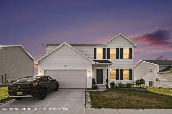 608 Muirfield Drive, Eaton Rapids, MI 48827