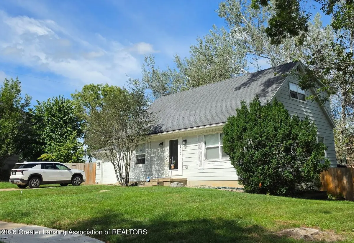 900 W Cavanaugh Road, Lansing, MI 48910 - #1