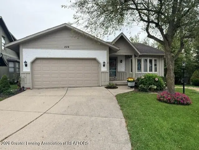 226 E Chester Drive, Grand Ledge, MI 48837 - #1