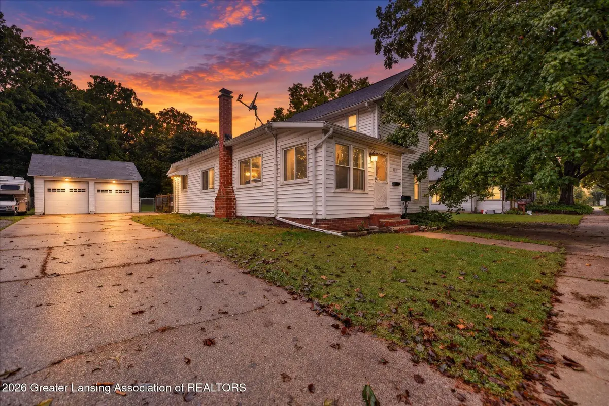 617 N Sheldon Street, Charlotte, MI 48813 - #1