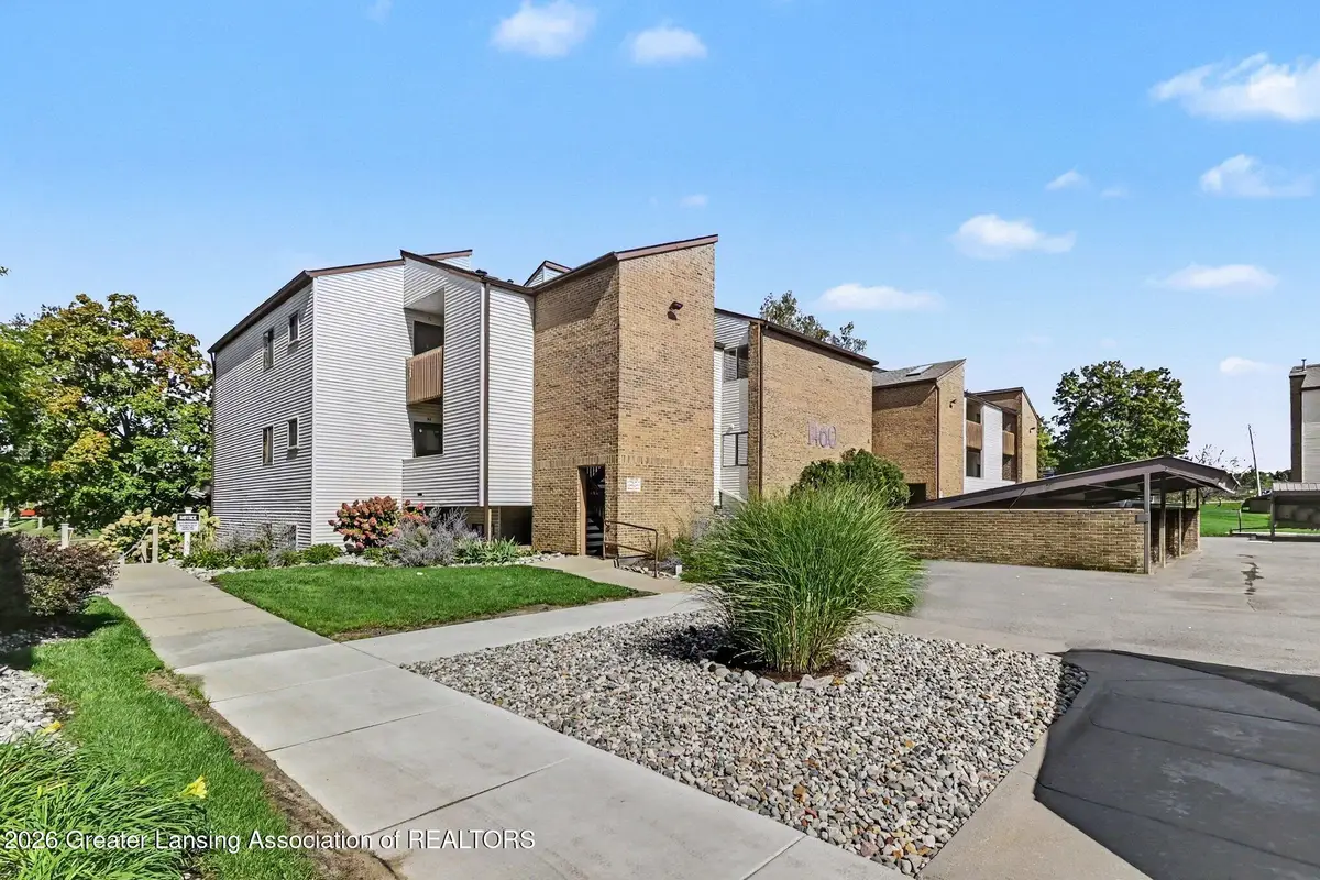 1460 E Pond Drive #11, Okemos, MI 48864 - #1
